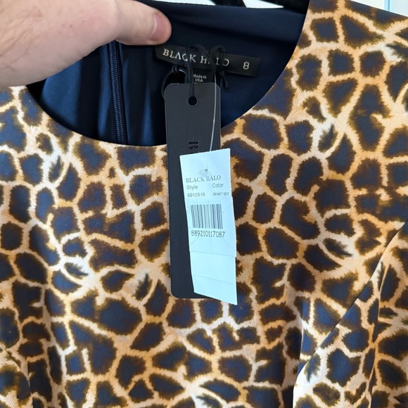 Black Halo Leopard Print Sheath Dress | Short Sleeve | Size 8 | NWT - Picture 3 of 5